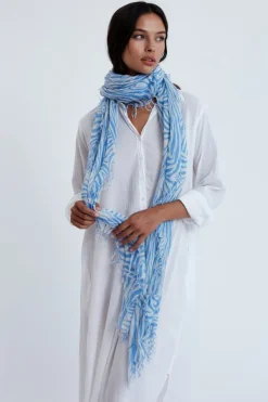 Chan Luu Scarves^Baby Blue Zebra Print Cashmere And Silk Scarf